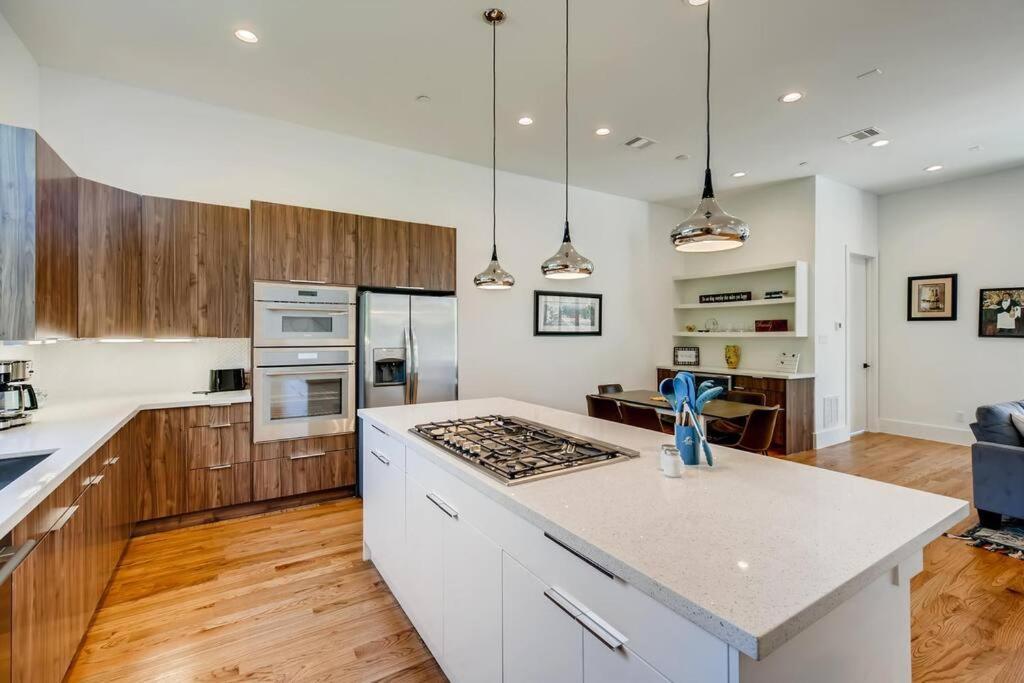 4 Story Home Mins To Downtown Houston With City Views מראה חיצוני תמונה