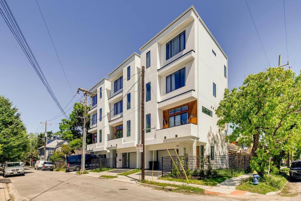 4 Story Home Mins To Downtown Houston With City Views מראה חיצוני תמונה
